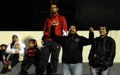 Foto de la galería: Guaraní no pudo con Estudiantes: empató 1 a 1 en Villa Sarita