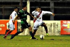 Foto de la galería: Guaraní no pudo con Estudiantes: empató 1 a 1 en Villa Sarita