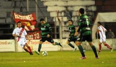 Foto de la galería: Guaraní no pudo con Estudiantes: empató 1 a 1 en Villa Sarita