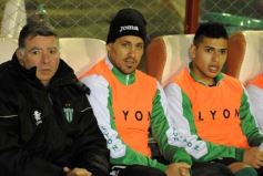 Foto de la galería: Guaraní no pudo con Estudiantes: empató 1 a 1 en Villa Sarita