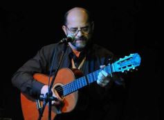 Foto de la galería: Guitarreada de Tierra Roja emocionó en la Sala Tempo