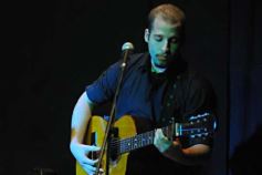 Foto de la galería: Guitarreada de Tierra Roja emocionó en la Sala Tempo