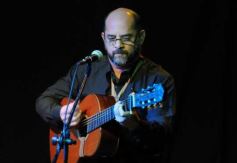 Foto de la galería: Guitarreada de Tierra Roja emocionó en la Sala Tempo