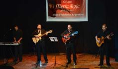 Foto de la galería: Guitarreada de Tierra Roja emocionó en la Sala Tempo