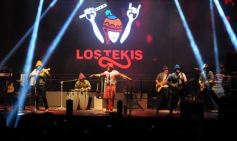 Foto de la galería: Con Los Tekis, la vida es un carnaval… aunque llueva y haga frío