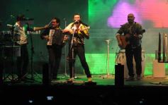 Foto de la galería: Con Los Tekis, la vida es un carnaval… aunque llueva y haga frío