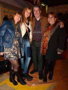 Foto de la galería: Con Los Tekis, la vida es un carnaval… aunque llueva y haga frío