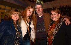 Foto de la galería: Con Los Tekis, la vida es un carnaval… aunque llueva y haga frío