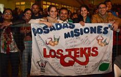 Foto de la galería: Con Los Tekis, la vida es un carnaval… aunque llueva y haga frío