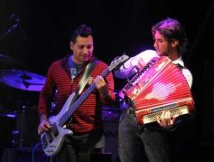 Foto de la galería: Con Los Tekis, la vida es un carnaval… aunque llueva y haga frío