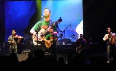 Foto de la galería: Con Los Tekis, la vida es un carnaval… aunque llueva y haga frío
