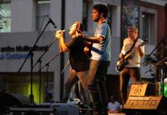 Foto de la galería: Distintas bandas deleitaron con su música en la costanera posadeña