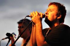 Foto de la galería: Distintas bandas deleitaron con su música en la costanera posadeña