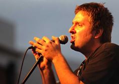 Foto de la galería: Distintas bandas deleitaron con su música en la costanera posadeña