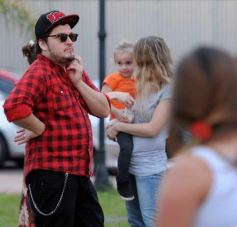 Foto de la galería: Distintas bandas deleitaron con su música en la costanera posadeña