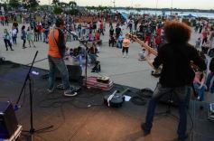 Foto de la galería: Distintas bandas deleitaron con su música en la costanera posadeña