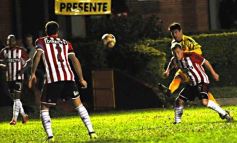 Foto de la galería: Crucero estuvo cerca, pero Estudiantes se lo dio vuelta y quedó con la victoria