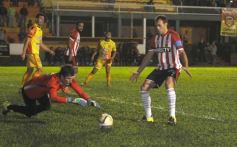 Foto de la galería: Crucero estuvo cerca, pero Estudiantes se lo dio vuelta y quedó con la victoria