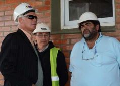 Foto de la galería: El presidente de Emsa y el gobernador Closs inauguraron un nuevo transformador en San Ignacio