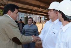 Foto de la galería: El presidente de Emsa y el gobernador Closs inauguraron un nuevo transformador en San Ignacio