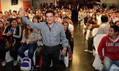 Foto de la galería: Rovira debatió con jóvenes de la provincia sobre política estratégica