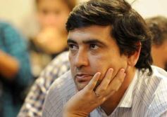 Foto de la galería: Rovira debatió con jóvenes de la provincia sobre política estratégica