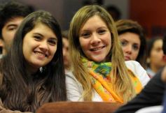 Foto de la galería: Rovira debatió con jóvenes de la provincia sobre política estratégica