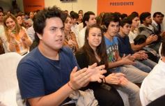 Foto de la galería: Rovira debatió con jóvenes de la provincia sobre política estratégica