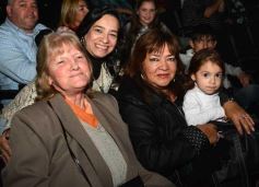 Foto de la galería: Solidaridad, alegría y mucha música con Los Mitá, en el Montoya