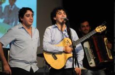 Foto de la galería: Solidaridad, alegría y mucha música con Los Mitá, en el Montoya