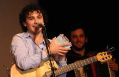 Foto de la galería: Solidaridad, alegría y mucha música con Los Mitá, en el Montoya