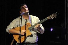 Foto de la galería: Solidaridad, alegría y mucha música con Los Mitá, en el Montoya