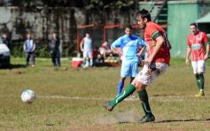 Foto de la galería: El Verdirrojo ganó en Villa Urquiza y es puntero de su zona en el Federal B