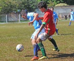 Foto de la galería: El Verdirrojo ganó en Villa Urquiza y es puntero de su zona en el Federal B