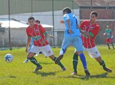 Foto de la galería: El Verdirrojo ganó en Villa Urquiza y es puntero de su zona en el Federal B