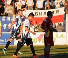 Foto de la galería: Guaraní derrotó a Boca Unidos y cerró una semana histórica
