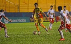 Foto de la galería: Increíble: Crucero no pudo aguantar y perdió la chance de sumar tres puntos