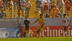 Foto de la galería: Increíble: Crucero no pudo aguantar y perdió la chance de sumar tres puntos