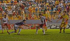 Foto de la galería: Increíble: Crucero no pudo aguantar y perdió la chance de sumar tres puntos