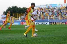 Foto de la galería: Increíble: Crucero no pudo aguantar y perdió la chance de sumar tres puntos