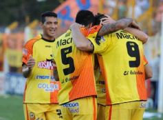 Foto de la galería: Increíble: Crucero no pudo aguantar y perdió la chance de sumar tres puntos