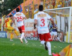 Foto de la galería: Increíble: Crucero no pudo aguantar y perdió la chance de sumar tres puntos
