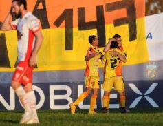 Foto de la galería: Increíble: Crucero no pudo aguantar y perdió la chance de sumar tres puntos