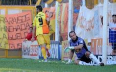 Foto de la galería: Increíble: Crucero no pudo aguantar y perdió la chance de sumar tres puntos