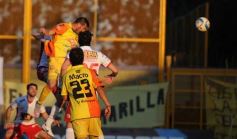 Foto de la galería: Increíble: Crucero no pudo aguantar y perdió la chance de sumar tres puntos