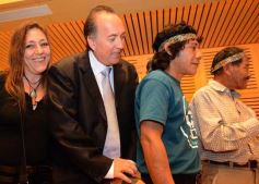 Foto de la galería: Rovira y Thomas firmaron un convenio para la construcción del Museo del Territorio Guaraní