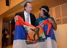 Foto de la galería: Rovira y Thomas firmaron un convenio para la construcción del Museo del Territorio Guaraní