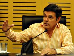 Foto de la galería: Rovira y Thomas firmaron un convenio para la construcción del Museo del Territorio Guaraní