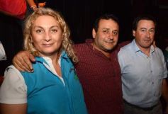 Foto de la galería: Los candidatos de la renovación se reunieron con cientos de votantes independientes