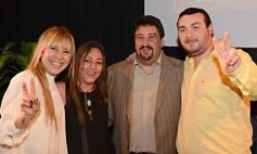 Foto de la galería: Los candidatos de la renovación se reunieron con cientos de votantes independientes